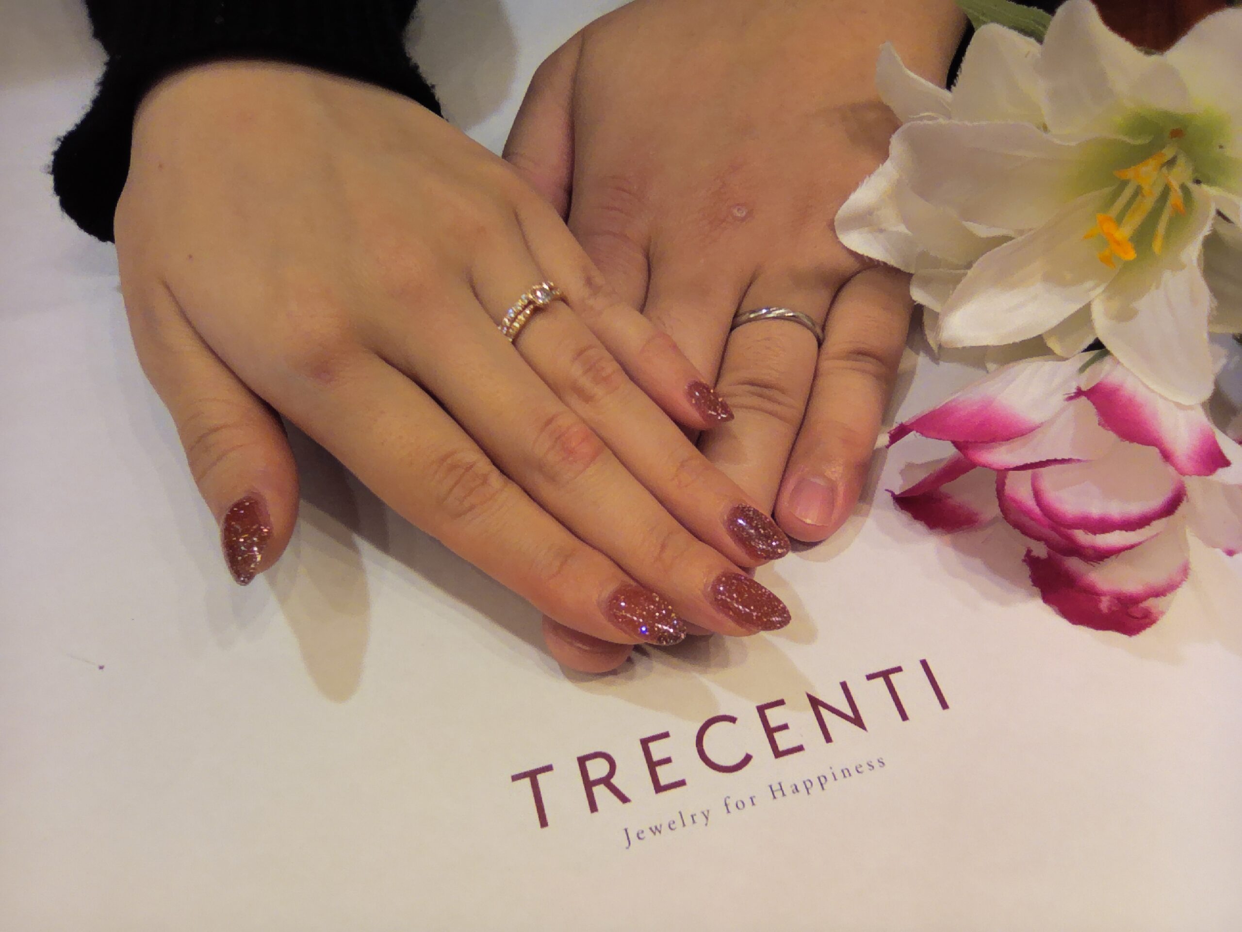 お花柄の指輪に惹かれました。のイメージ